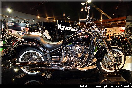 salon_bruxelles_2010_Kawazaki_VN900_Classic_special_edition.jpg