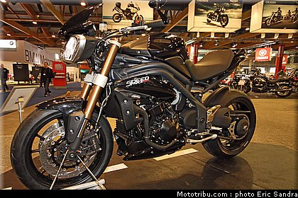 salon_bruxelles_2010_Triumph_Speed_Triple_ABS.jpg