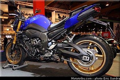 salon_bruxelles_2010_Yamaha_Fazer8N_ABS.jpg