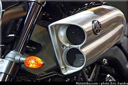 salon_bruxelles_2010_Yamaha_VMAX_4.jpg