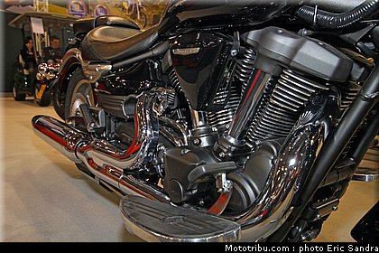salon_bruxelles_2010_Yamaha_XV1900A_2.jpg