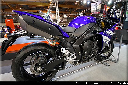 salon_bruxelles_2010_Yamaha_YZFR1.jpg