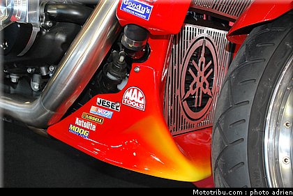 jpms_2011_cannes_moto_services_17.JPG