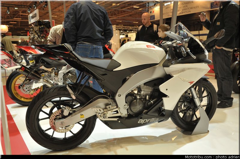 aprilia_009_salon_de_la_moto_paris_2011