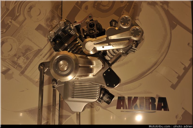 boxer_005_salon_de_la_moto_paris_2011