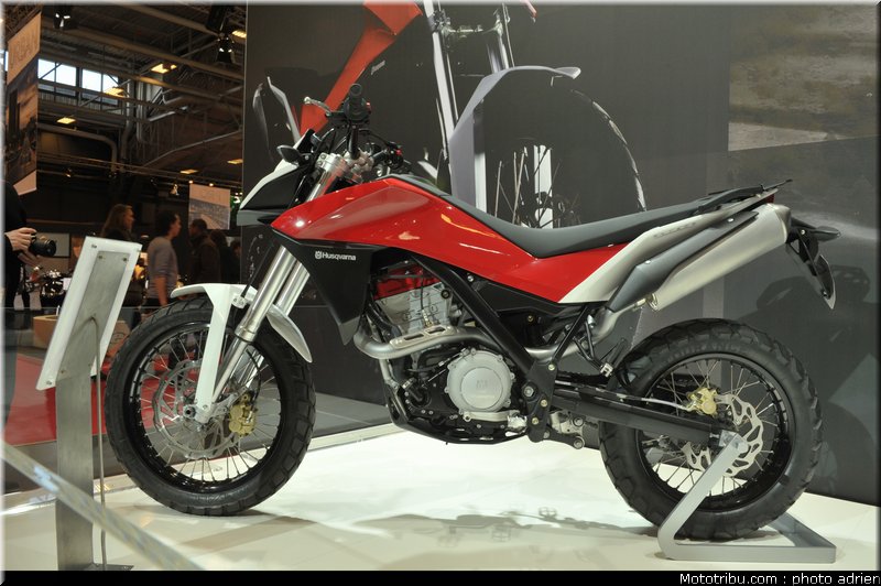 husqvarna_006_salon_de_la_moto_paris_2011