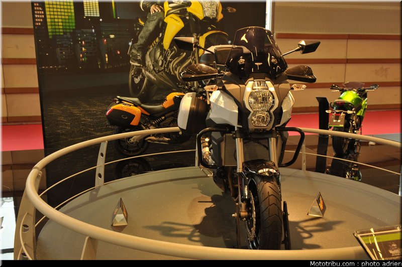 kawasaki_004_salon_de_la_moto_paris_2011