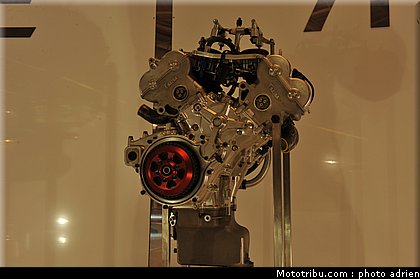 boxer_006_salon_de_la_moto_paris_2011.jpg
