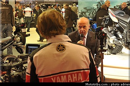 yamaha_038_salon_de_la_moto_paris_2011.jpg