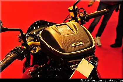 jpms_2012_0047.jpg
