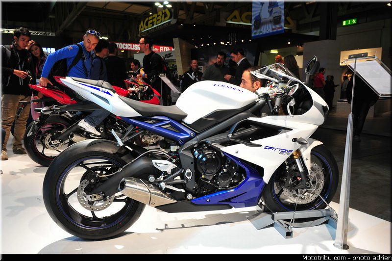 triumph_007_salon_de_milan_eicma_2012