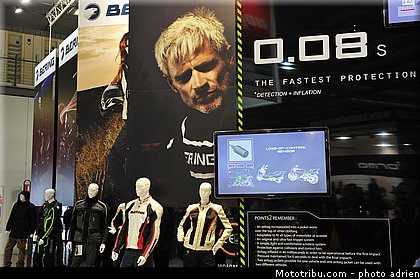 divers_043_salon_de_milan_eicma_2012.jpg