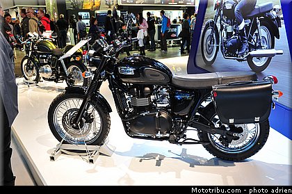 triumph_002_salon_de_milan_eicma_2012.jpg