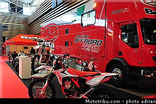 beta_001_jpms_2013.jpg