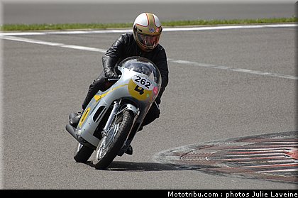 bikers_classics_parade_13_2010.JPG