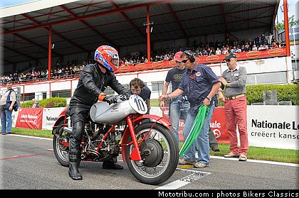 bikers_classics_parade_11_2010.jpg