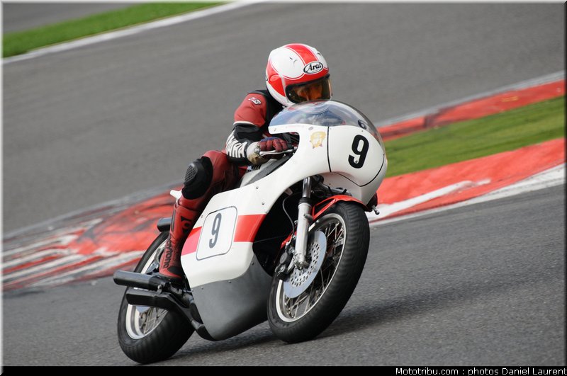bikers_classics_moto_spa_francorchamps_2011_015