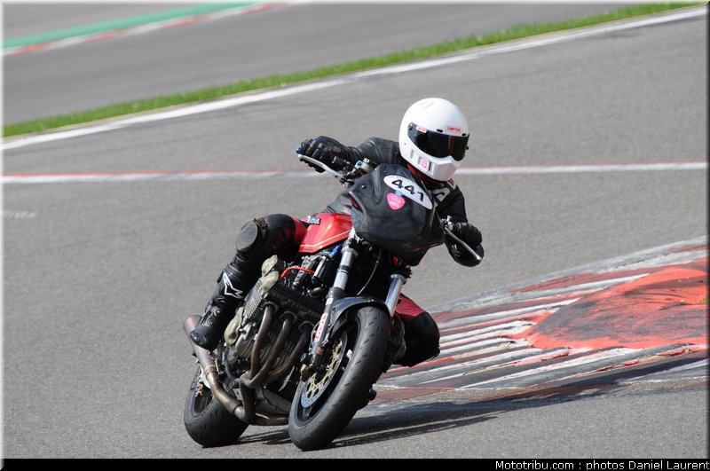 bikers_classics_moto_spa_francorchamps_2011_040