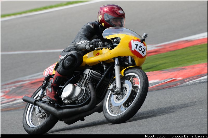 bikers_classics_moto_spa_francorchamps_2011_044