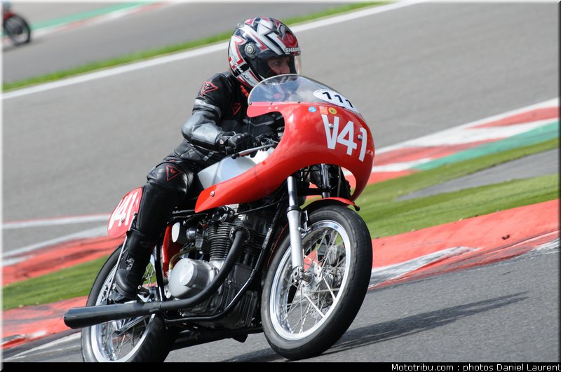 bikers_classics_moto_spa_francorchamps_2011_046