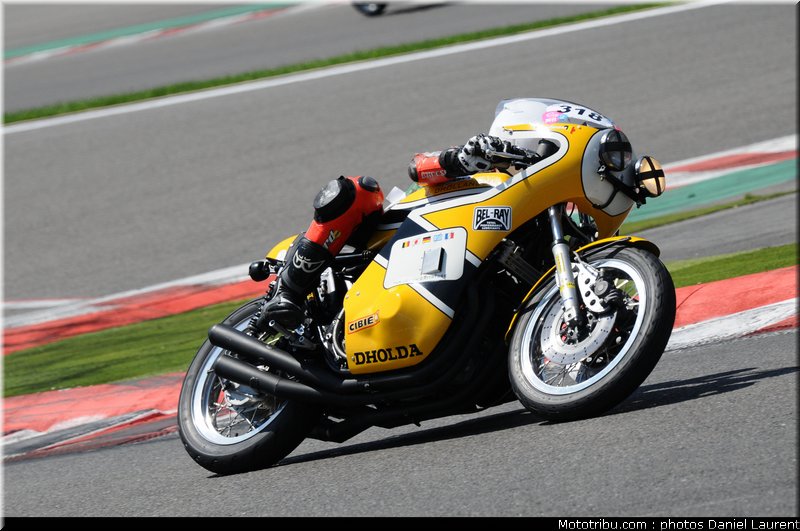 bikers_classics_moto_spa_francorchamps_2011_070