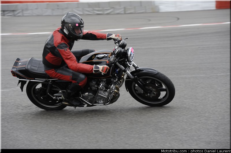 bikers_classics_moto_spa_francorchamps_2011_102