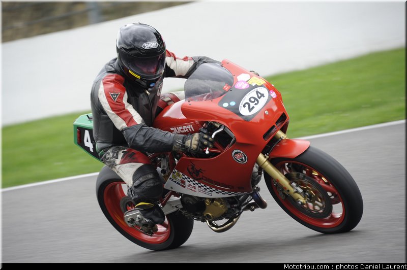 bikers_classics_moto_spa_francorchamps_2011_162