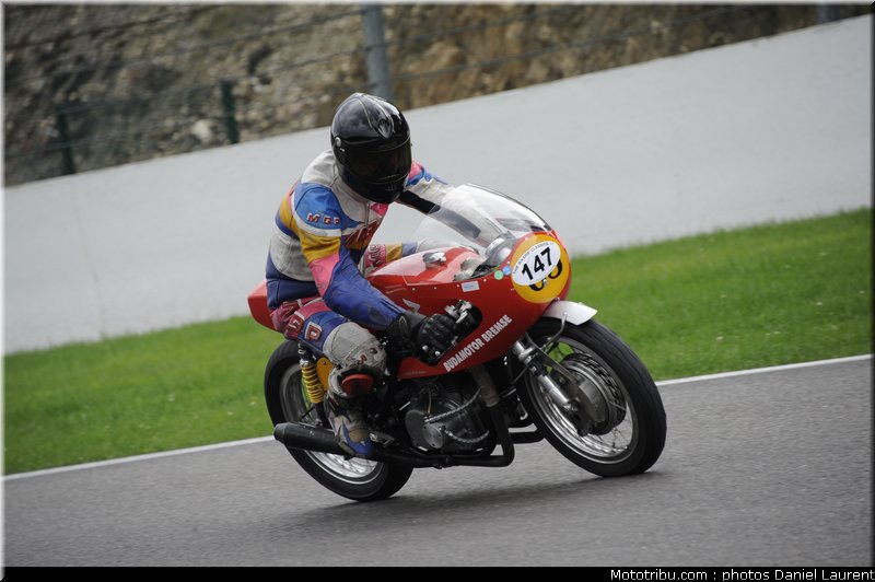 bikers_classics_moto_spa_francorchamps_2011_163