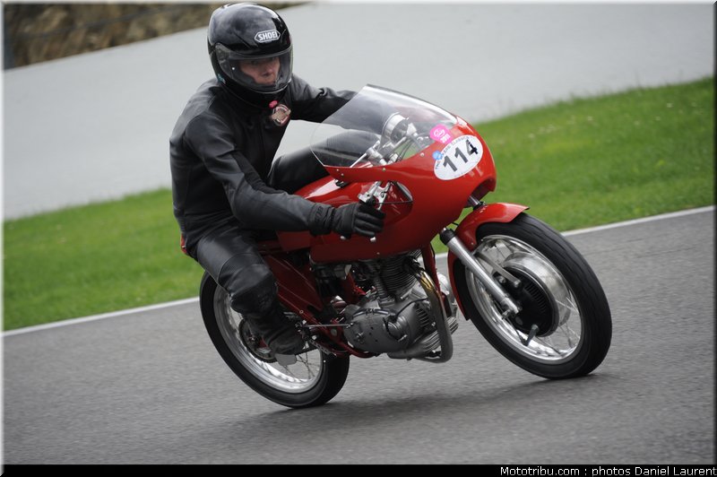 bikers_classics_moto_spa_francorchamps_2011_166