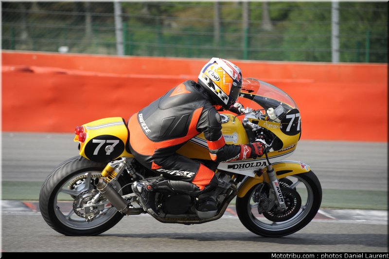 bikers_classics_moto_spa_francorchamps_2011_192