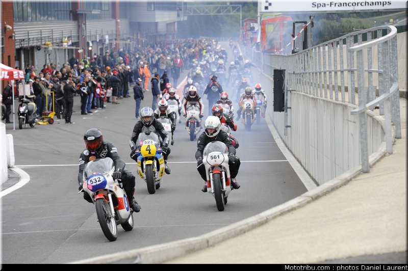 bikers_classics_paddock_spa_francorchamps_2011_002