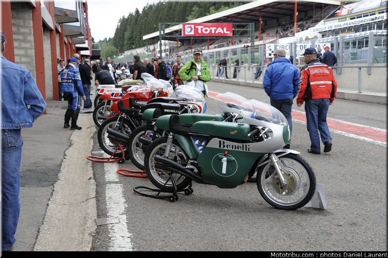 bikers_classics_paddock_spa_francorchamps_2011_023