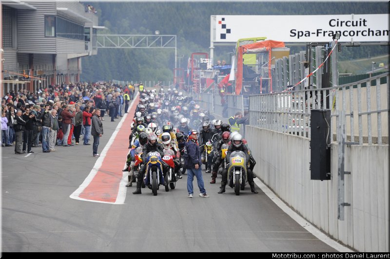bikers_classics_paddock_spa_francorchamps_2011_029