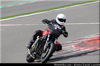 bikers_classics_moto_spa_francorchamps_2011_040.JPG