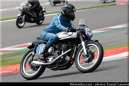 bikers_classics_moto_spa_francorchamps_2011_053.JPG