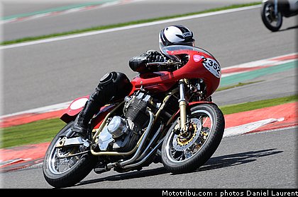 bikers_classics_moto_spa_francorchamps_2011_077.JPG
