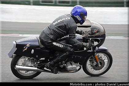 bikers_classics_moto_spa_francorchamps_2011_101.JPG