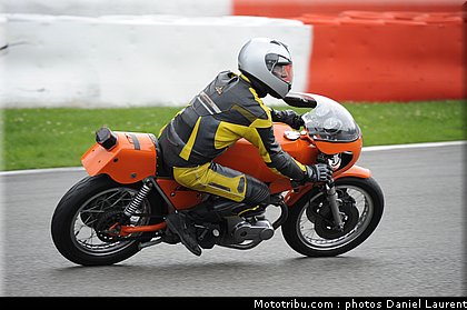 bikers_classics_moto_spa_francorchamps_2011_104.JPG