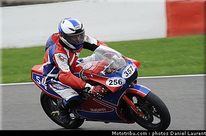 bikers_classics_moto_spa_francorchamps_2011_119.JPG