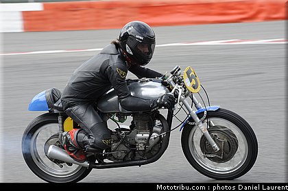 bikers_classics_moto_spa_francorchamps_2011_129.JPG