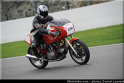 bikers_classics_moto_spa_francorchamps_2011_153.JPG