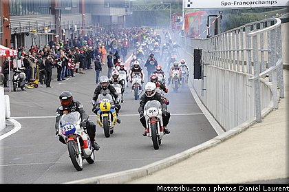 bikers_classics_paddock_spa_francorchamps_2011_002.JPG