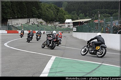 bikers_classics_paddock_spa_francorchamps_2011_012.JPG