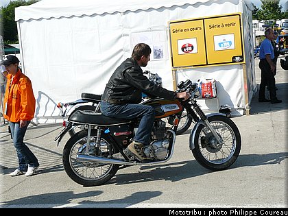 coupes_moto_legende_2010_0087.JPG