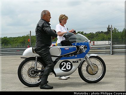 coupes_moto_legende_2010_0178.JPG
