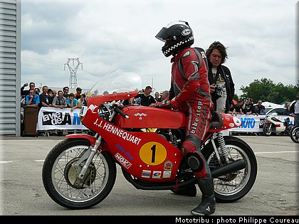 coupes_moto_legende_2010_0208.JPG