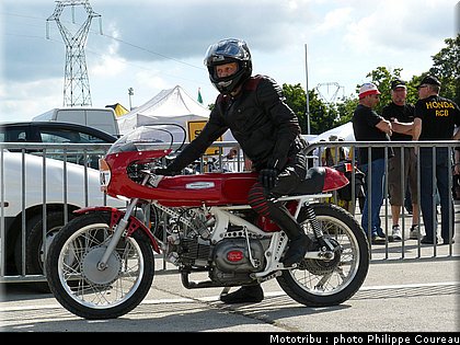 coupes_moto_legende_2011_0019.jpg