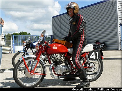 coupes_moto_legende_2011_0020.jpg