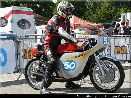 coupes_moto_legende_2011_0022.jpg