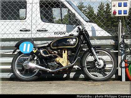 coupes_moto_legende_2011_0027.jpg